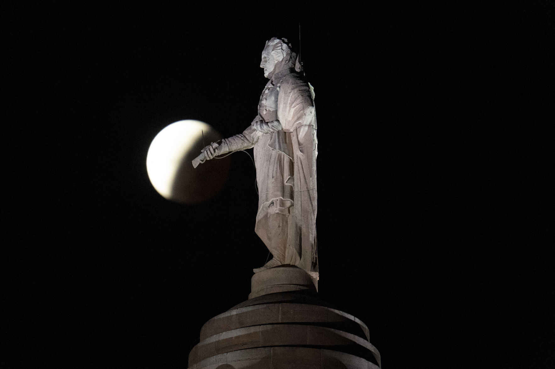 APTOPIX Maryland Lunar Eclipse